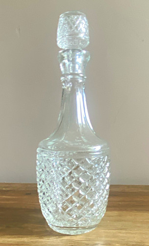 Cut glass clear decanter 750 - cut,