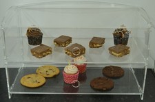 Bakery deli pastry display - pastry,