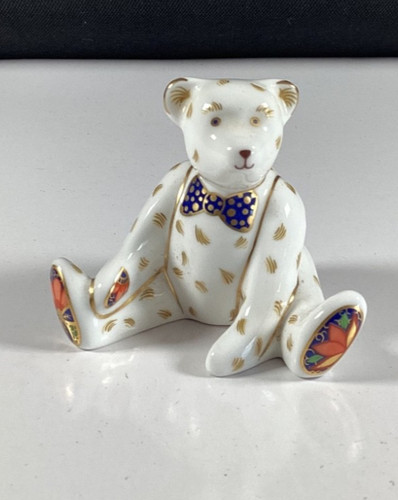 Royal crown derby bone china - royal,