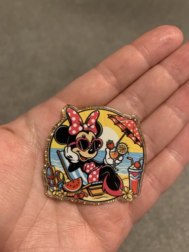 Minnie mouse holiday vibes - minnie,