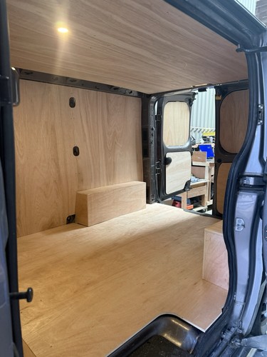 Custom vivaro traffic - t6,