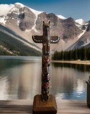 TRADITIONAL TOTEM POLE HAND