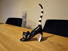 Cmielow Porcelain Cat Stretching