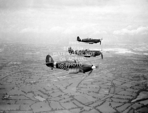 1942 hawker hurricane spitfire - hurricane,