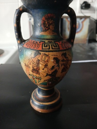 Small greek vase - 5, 1/2"