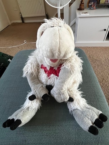 Wooly the sheep from - wooly,