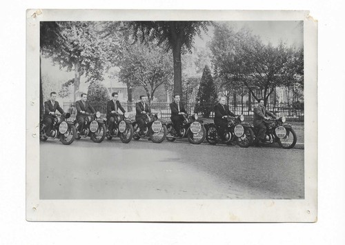 Group photo moto ecole on - photo,