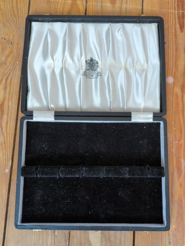 Elkington empty flatware - &,