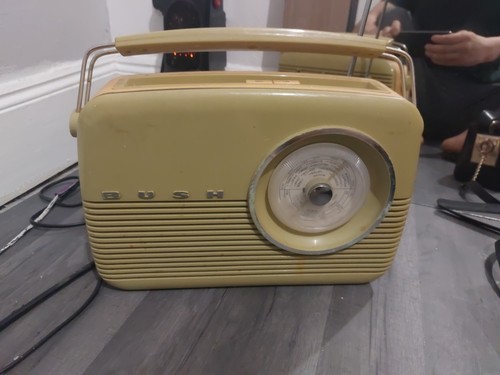 Bush radio tr82 - bush,