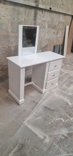 Handmade aylesbury next white - aylesbury,