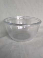 Pyrex small mixing bowl with