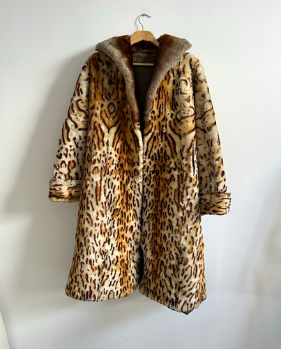 Vintage leopard print faux fur - vintage,