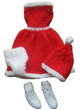 A HAND KNITTED XMAS SANTA