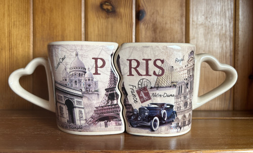 Paris souvenir mugs - set, 2