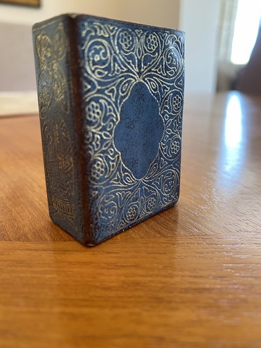 Antique leather blue - leather, gold