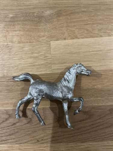 Metal silver coloured horse - silver,