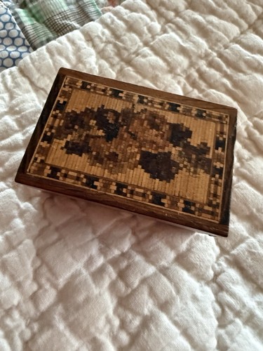 Early treen tunbridgeware - early, 3”
