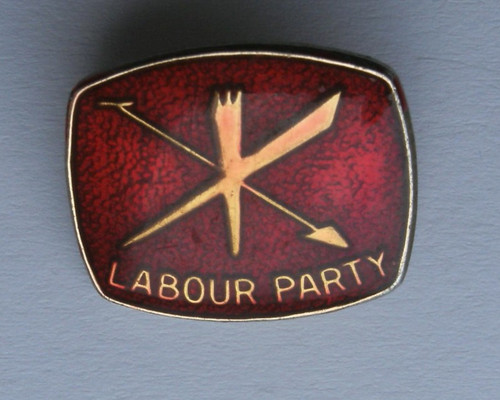 Pin badge labour party ref - -, (ref