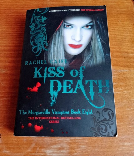 Rachel caine kiss of - caine,