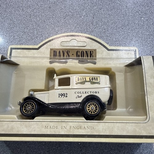 Lledo van 1992 days gone - lledo,