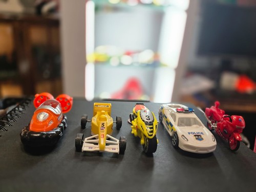 Mixed lot toy vehicles - mixed, of
