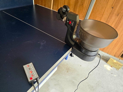 Table tennis robot ball - tennis,