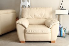 NATUZZI Beige Leather Armchair