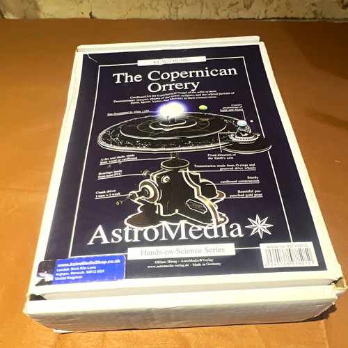 Astromedia hands science - astromedia,