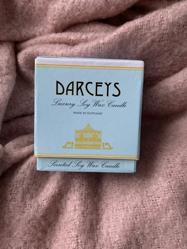 Darceys large candle - large,