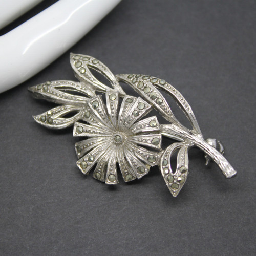 Beautiful vintage 1950s silver - beautiful,