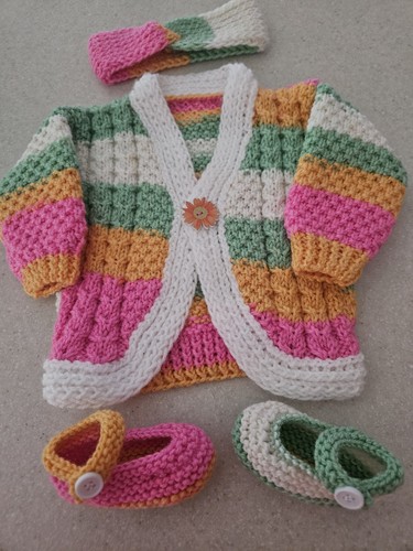 Hand knitted new - new, baby