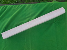 OAK STAIRCASE NEWEL POST BASE 915MM X 83 X 83 PRE-DRILLED FOR UPPER 20MM SPIGOT