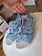 Free Step Blue Leather Sandals