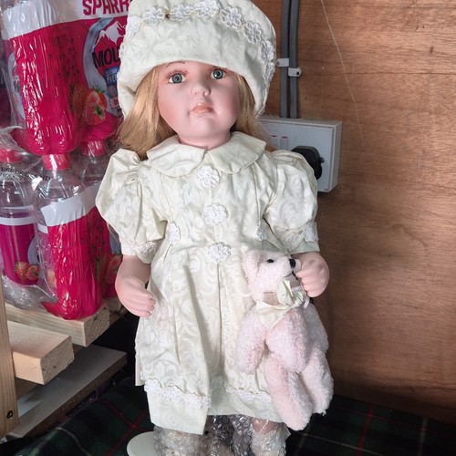 Girl doll blonde wavy hair - girl,