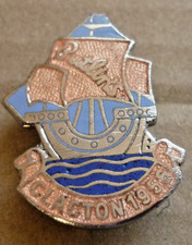 VINTAGE ENAMEL BADGE BUTLINS
