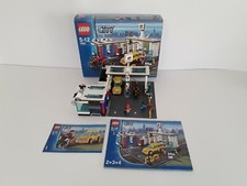 LEGO CITY 7993 SERVICE STATION