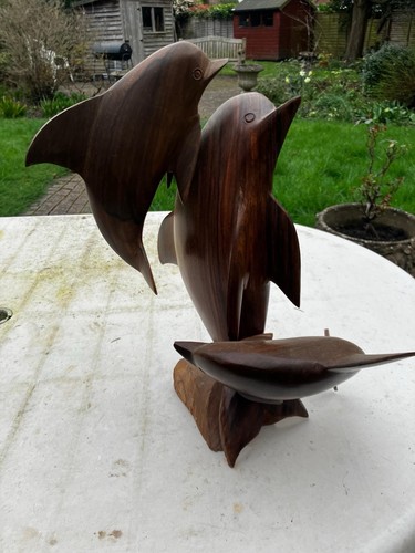Three dolphin smooth - three,