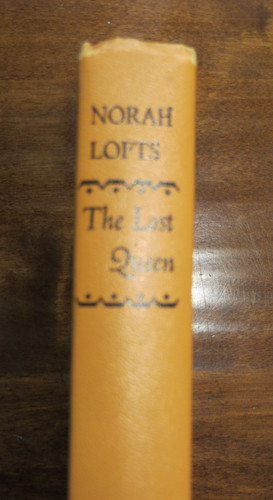 The lost queen - norah, lofts