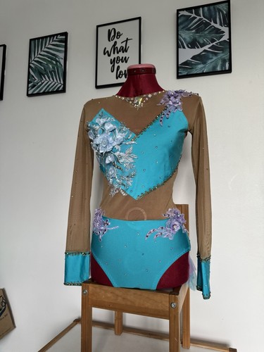 Lyrical dance rhythmic - dance,