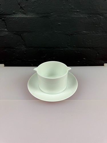 Thomas medallion white - medallion,