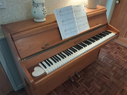Bentley upright compact piano - bentley,