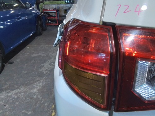 Rear light passenger left - rear,