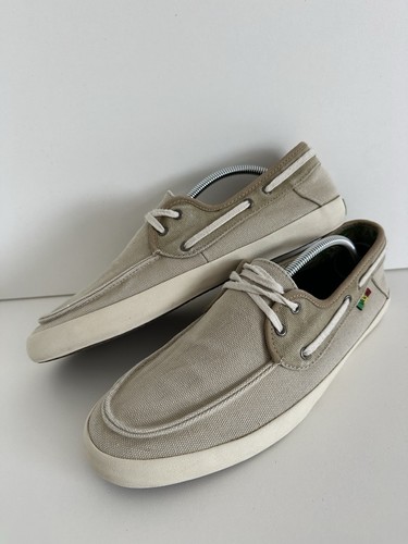 Vans off the wall - off, chauffeur