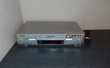 Panasonic NV- HS820 B-S VHS Video Cassette Player Recorder *Working*