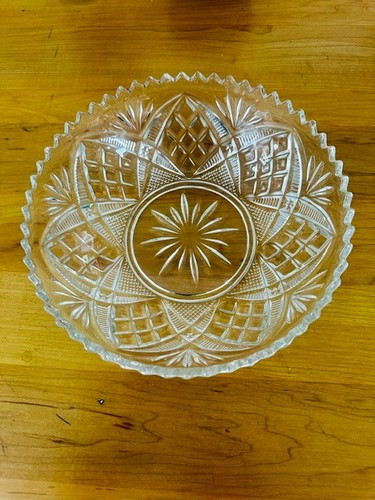 Large pretty 1940s clear - pretty,