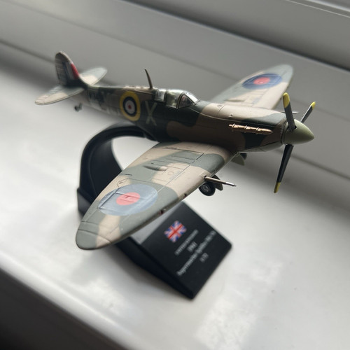 Raf spitfire model - raf,