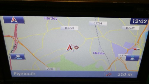 Pioneer avic f930bt sat nav - pioneer,