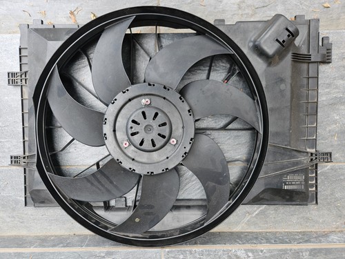 Radiator fan motor for