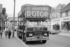 THH Truck Photos - GUY - Wynn’s Amusements Fair Ground.