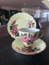 Windsor Trio – Pink Roses on